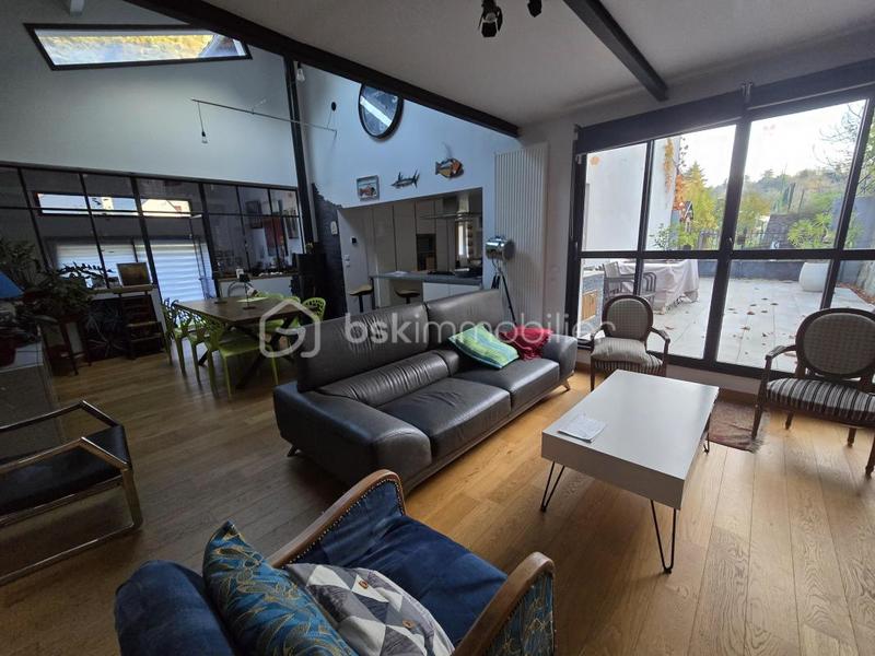 Maison - 170 m² - 6 pièces