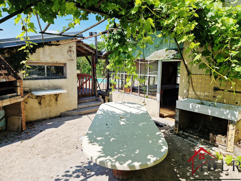 Maison - 220 m² - 7 pièces