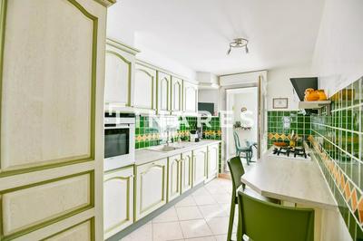 Appartement - 77 m² - 3 pièces