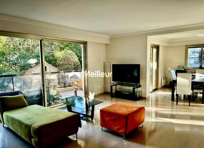 Appartement - 98 m² - 3 pièces