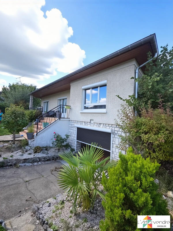 Maison - 92 m² - 4 pièces