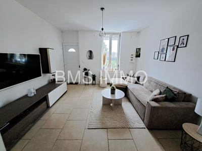 Maison - 77 m² - 3 pièces