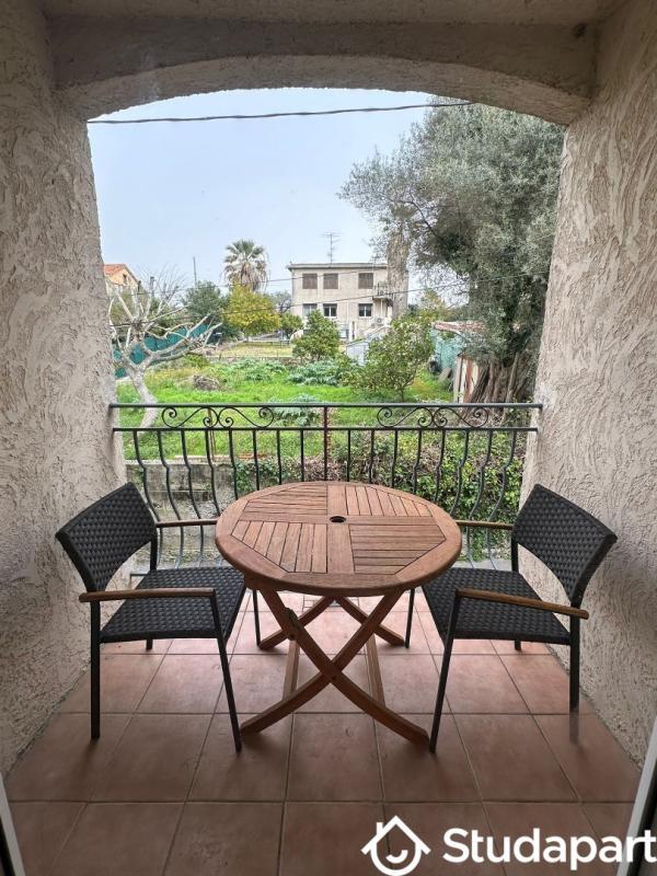 Appartement - 120 m² - 5 pièces