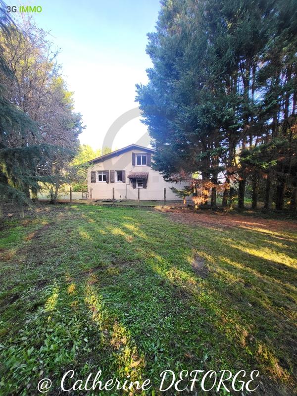 Maison - 120 m² - 10 pièces