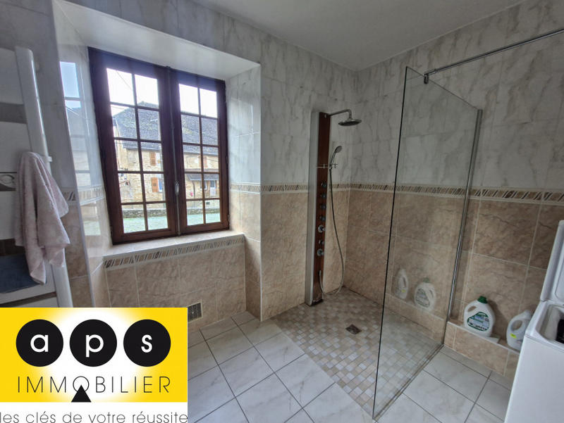 Maison - 200 m² - 10 pièces