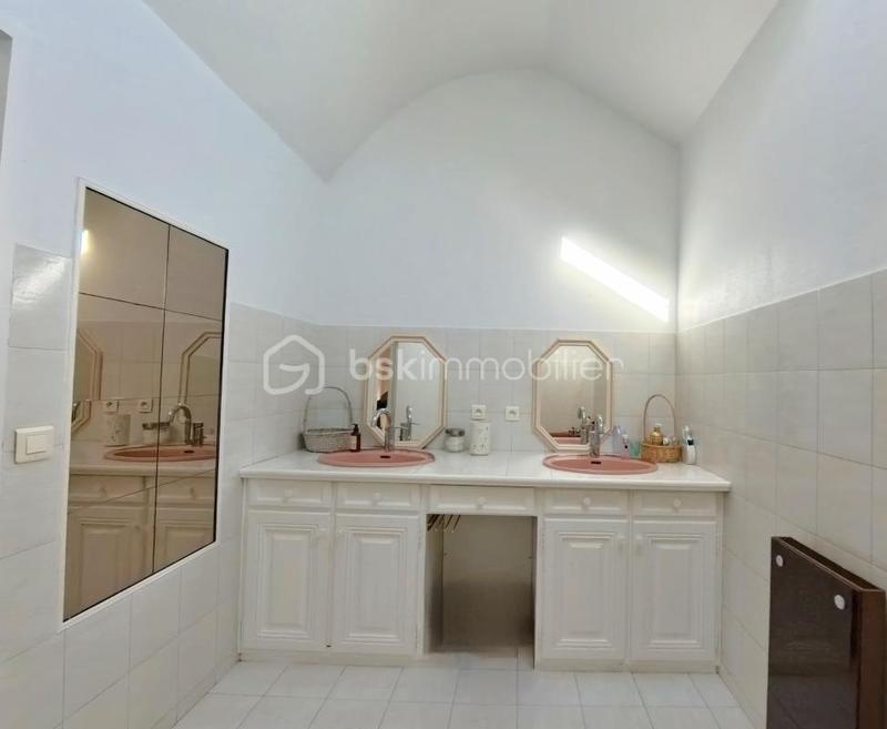 Maison - 170 m² - 7 pièces