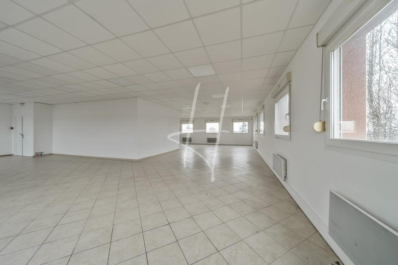 Local d'activités - 600 m²