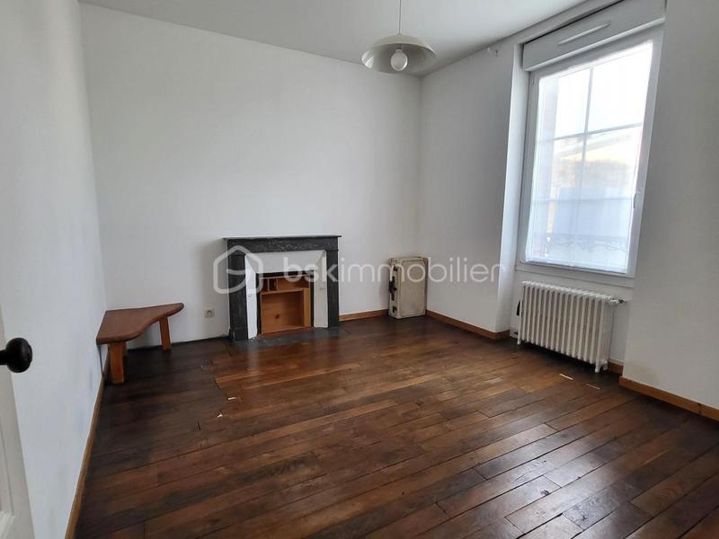 Maison ancienne - 215 m² - 7 pièces