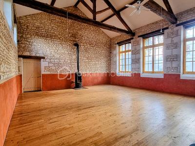 Maison en pierre - 171 m² - 6 pièces