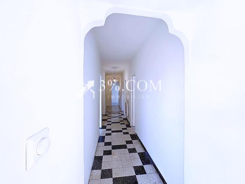 Maison - 183 m² - 8 pièces