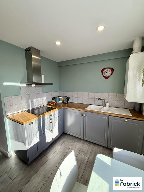 Appartement - 86 m² - 4 pièces