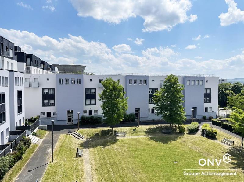 Appartement - 84 m² - 4 pièces