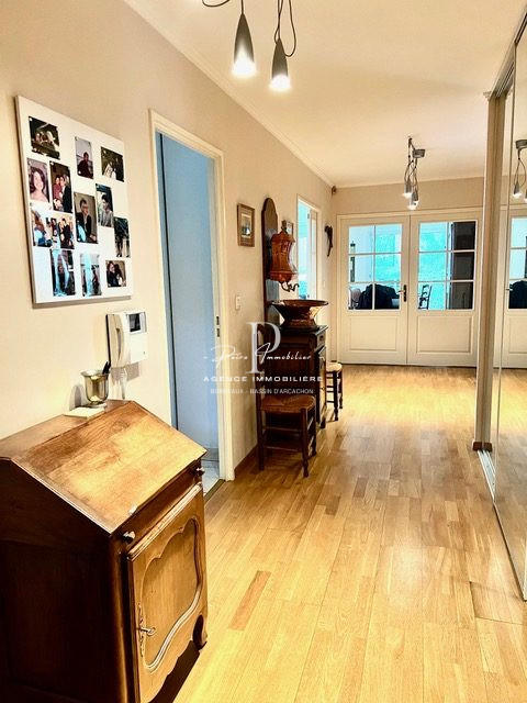 Appartement - 158 m² - 5 pièces