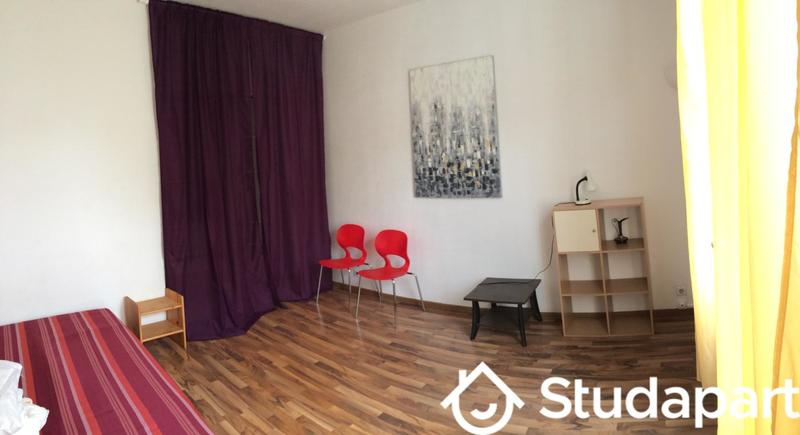 Chambre - 14 m² - 1 pièce