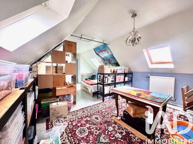 Maison - 233 m² - 11 pièces