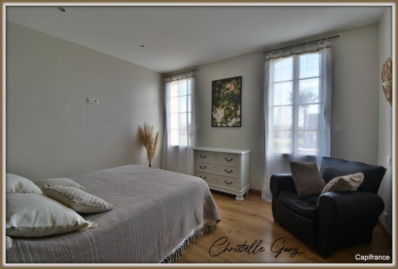 Maison en pierre - 170 m² - 7 pièces