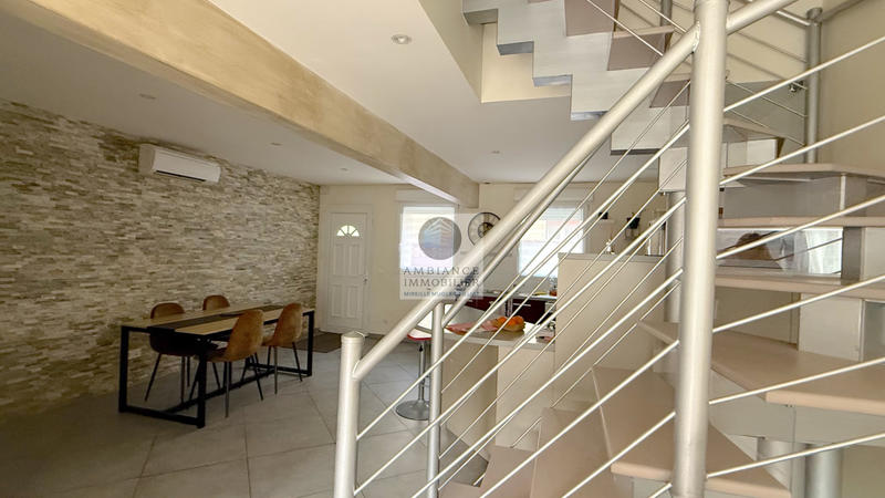 Maison - 101 m² - 6 pièces