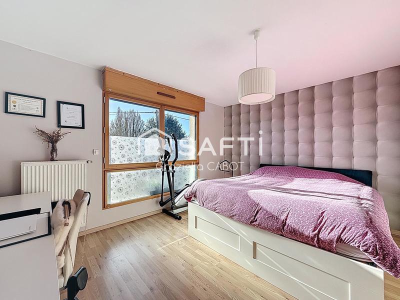 Maison - 127 m² - 7 pièces