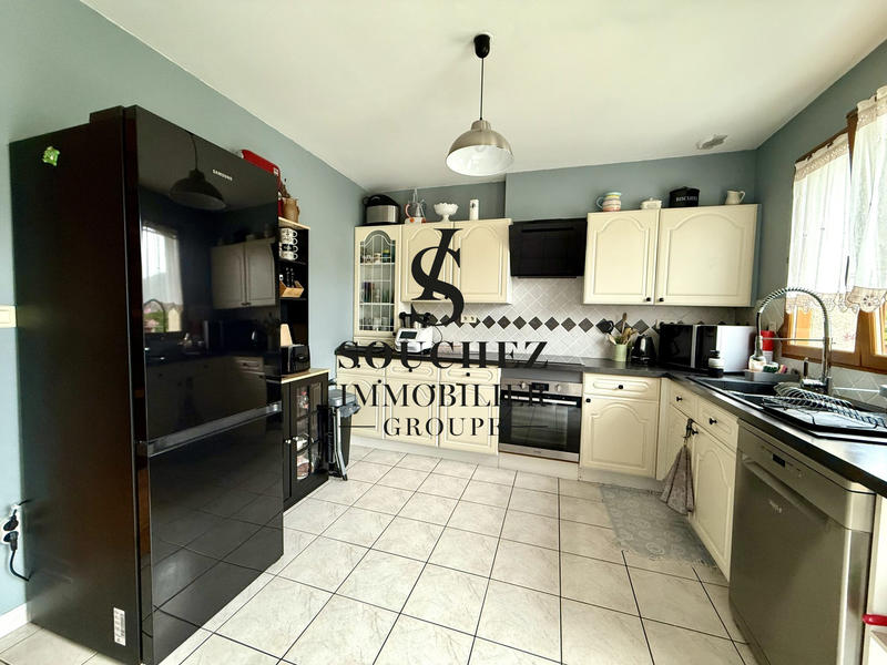 Maison - 100 m² - 5 pièces