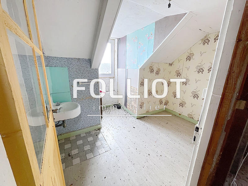 Maison - 225 m² - 8 pièces