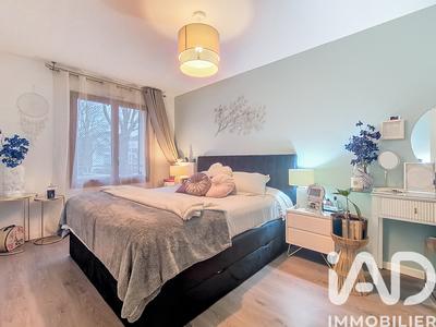 Maison - 84 m² - 4 pièces