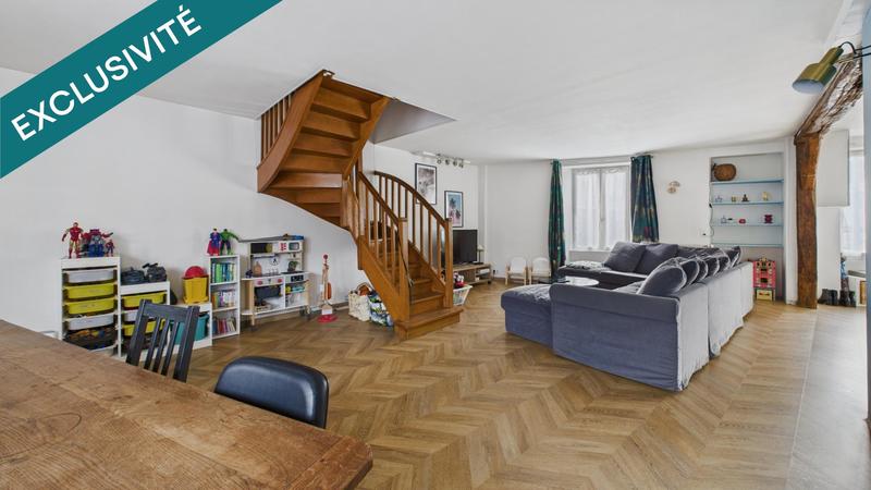 Maison - 240 m² - 6 pièces