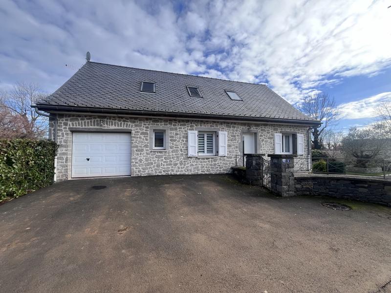 Maison - 144 m² - 5 pièces