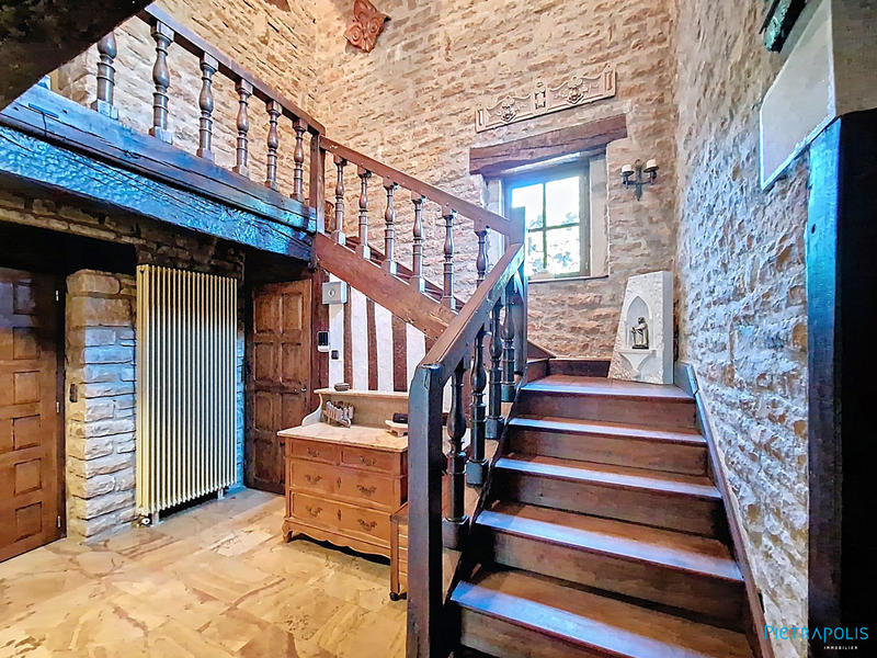 Maison - 195 m² - 7 pièces