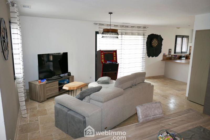 Villa - 90 m² - 4 pièces