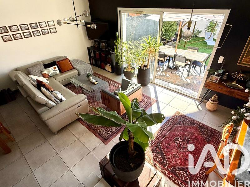 Maison - 90 m² - 4 pièces