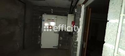 Local commercial - 675 m²