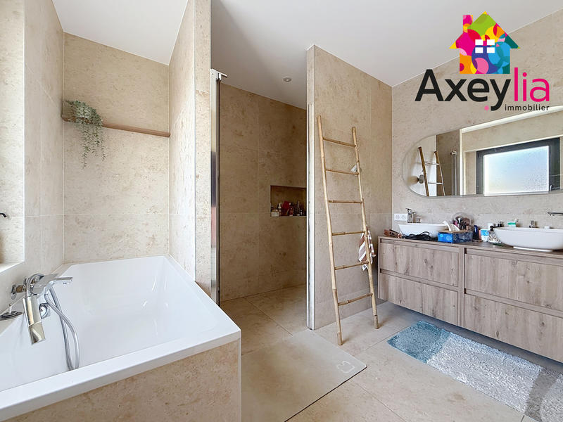 Maison - 155 m² - 6 pièces