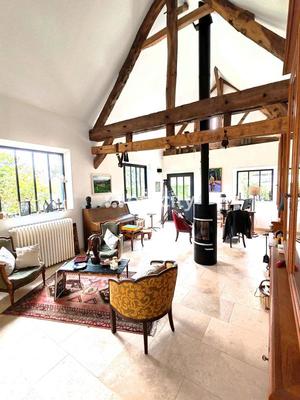 Maison - 140 m² - 5 pièces