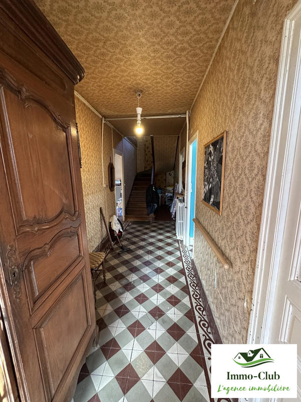 Maison - 185 m² - 6 pièces