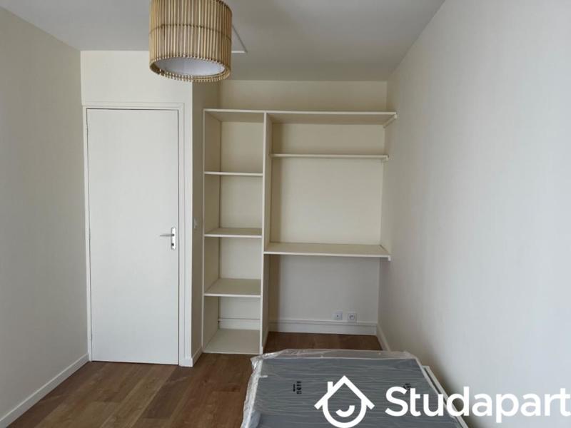 Chambre - 12 m² - 1 pièce