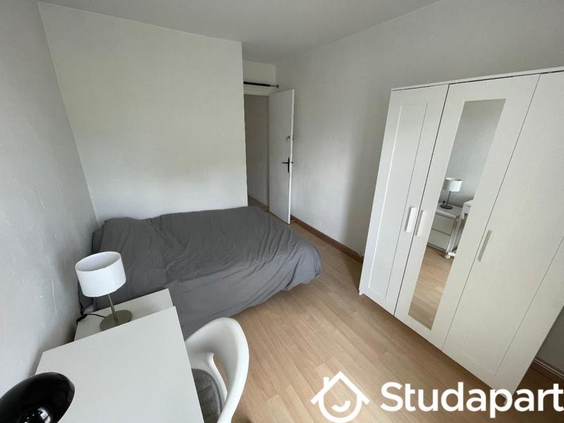 Chambre - 10 m² - 1 pièce