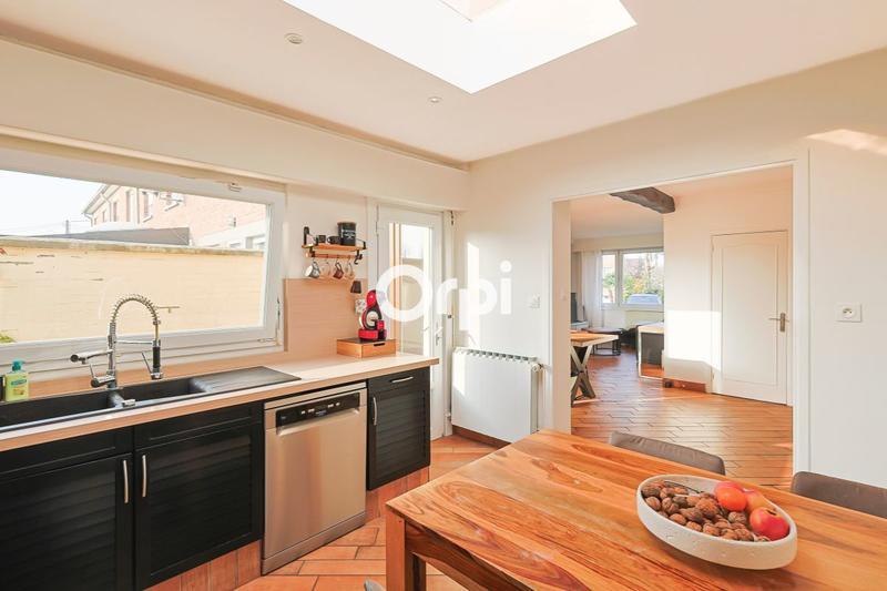 Maison - 90 m² - 5 pièces