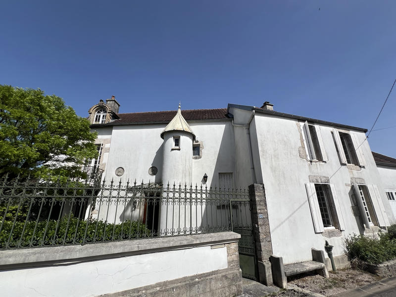 Maison - 175 m² - 5 pièces