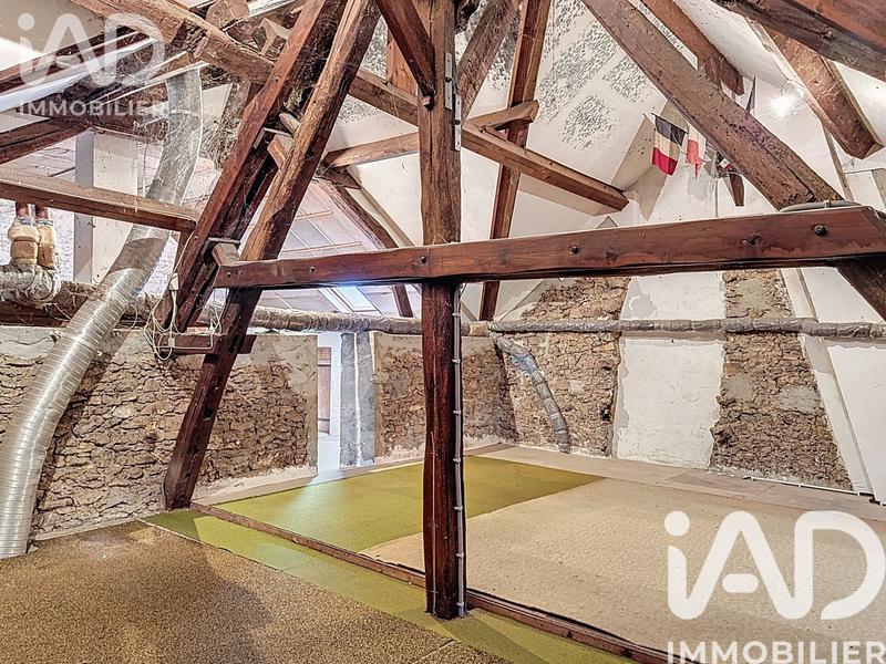 Maison - 99 m² - 5 pièces