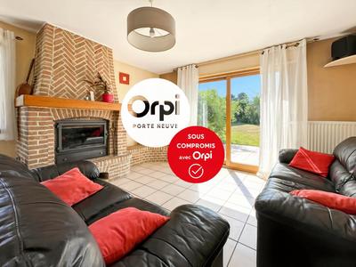 Maison - 95 m² - 4 pièces