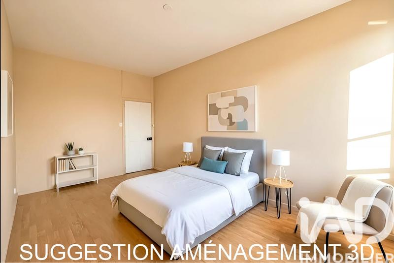 Maison - 300 m² - 7 pièces