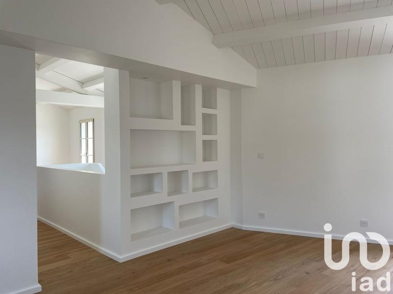 Maison - 291 m² - 8 pièces