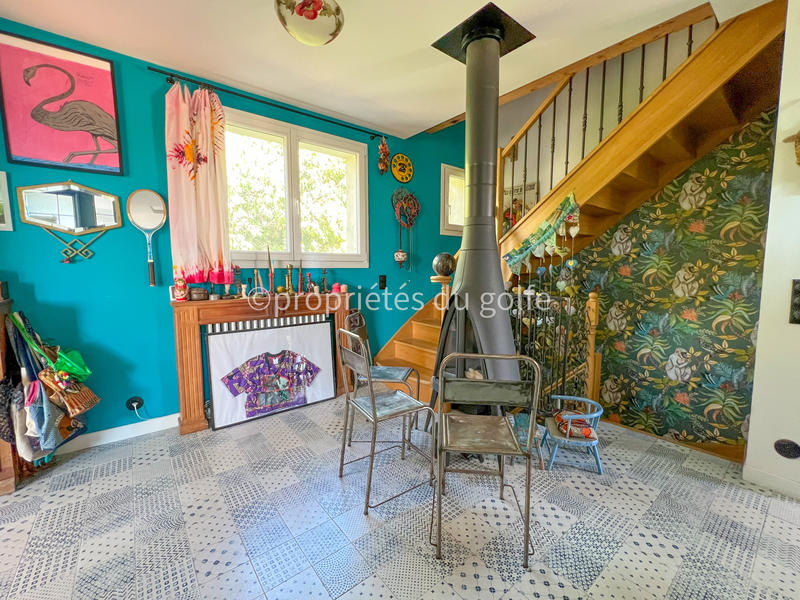 Maison - 207 m² - 7 pièces