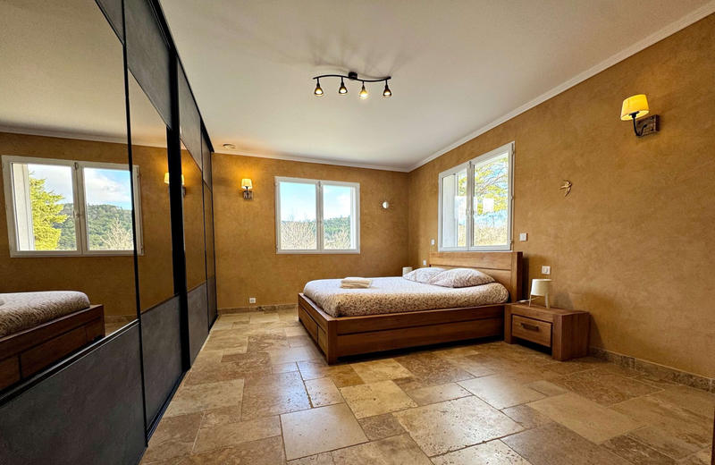 Villa - 173 m² - 6 pièces