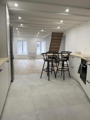 Duplex - 92 m² - 5 pièces