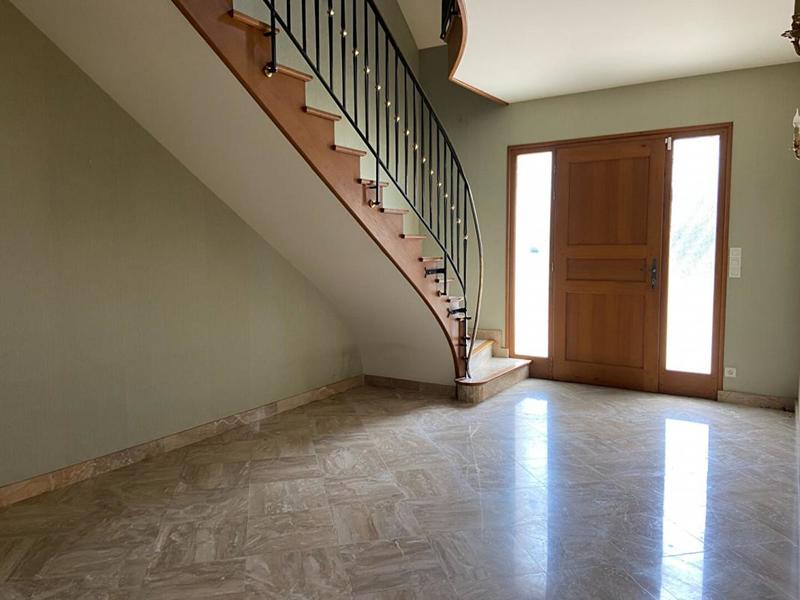 Maison - 229 m² - 6 pièces