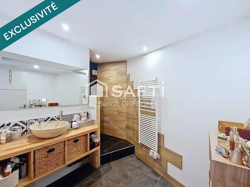 Appartement - 79 m² - 3 pièces