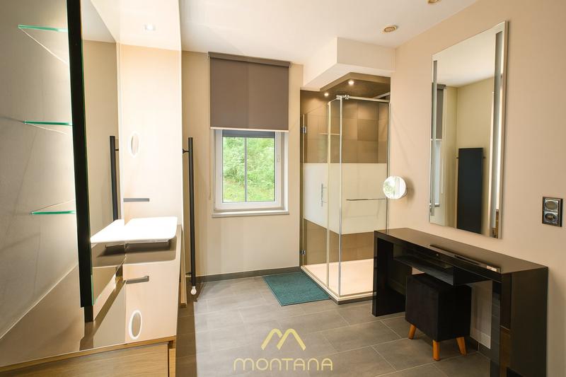 Maison - 300 m² - 7 pièces