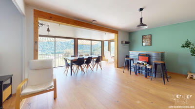 Maison - 143 m² - 6 pièces