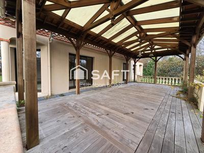 Maison - 162 m² - 7 pièces